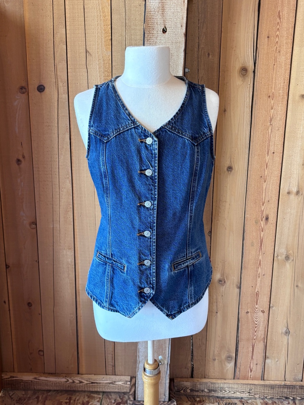Levi’s Denim Button-Front Vest in Deep Blue